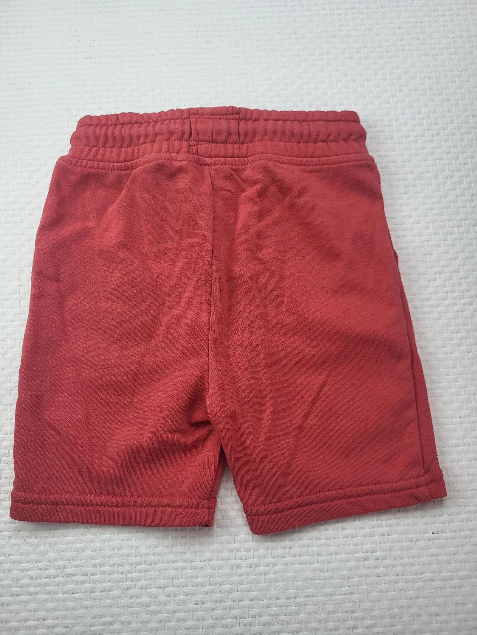 Short em moletom vermelho Primark – 3/4 anos (104 cm) – photo 2